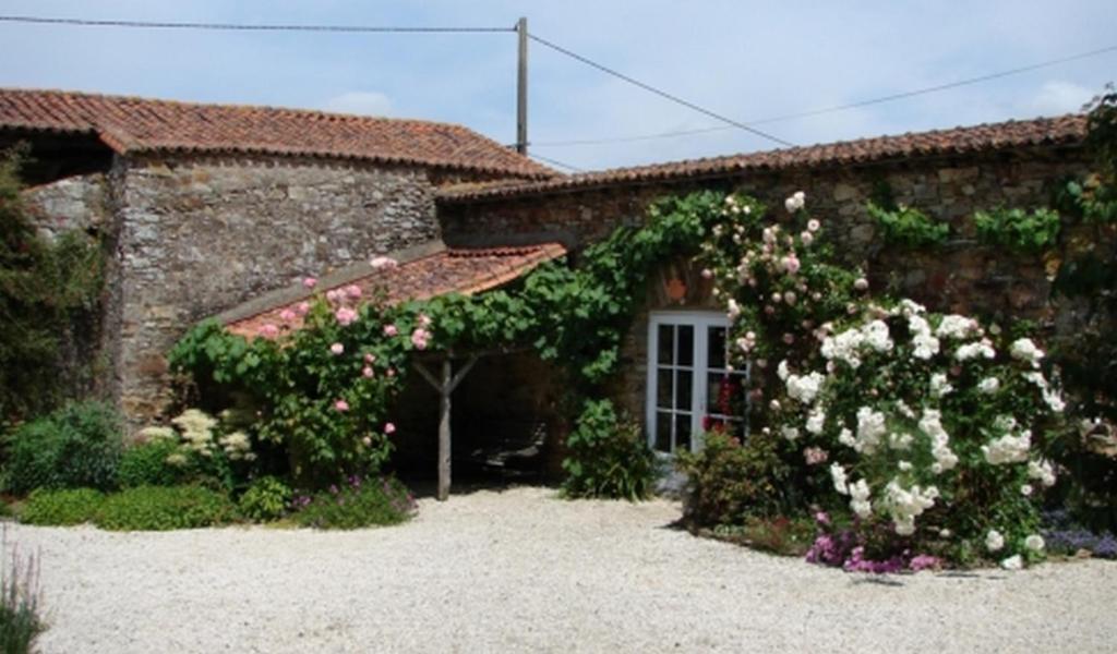 Relais De La Riniere Bed & Breakfast Le Landreau Dış mekan fotoğraf