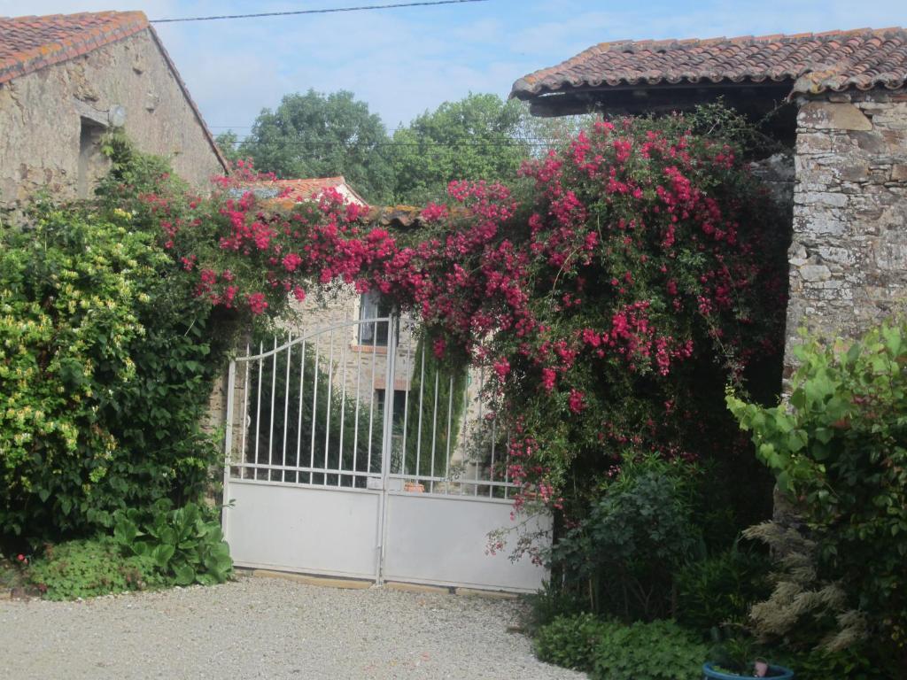 Relais De La Riniere Bed & Breakfast Le Landreau Dış mekan fotoğraf
